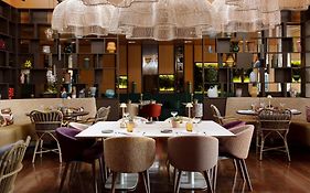 Crowne Plaza Madrid - Centre Retiro By Ihg